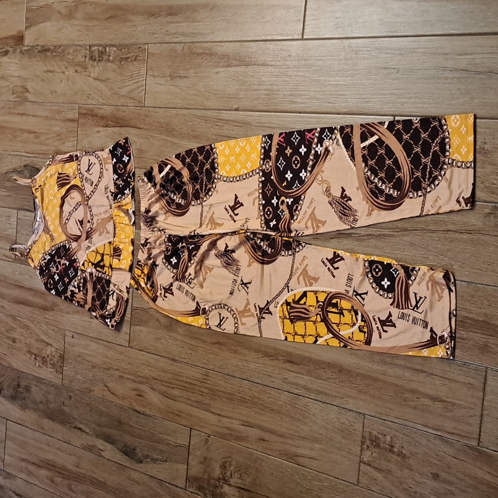 3 piece set lv Pants, Shorts, Spaghetti Blouse.